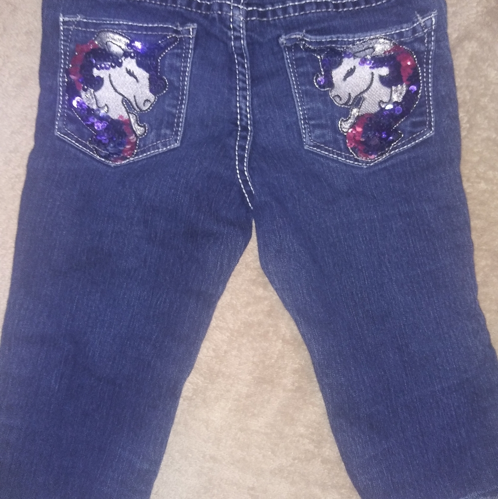 Girls Unicorn Blue Jean Capris Brand: Vigoss